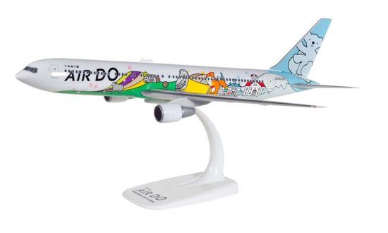 BOEING 767-300 "BEAR DO HAKKAIDO JET"